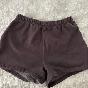 Aritzia TNA Women's Fleece Shorts in Charcoal